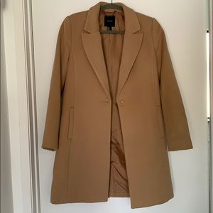 Beige coat ❤️